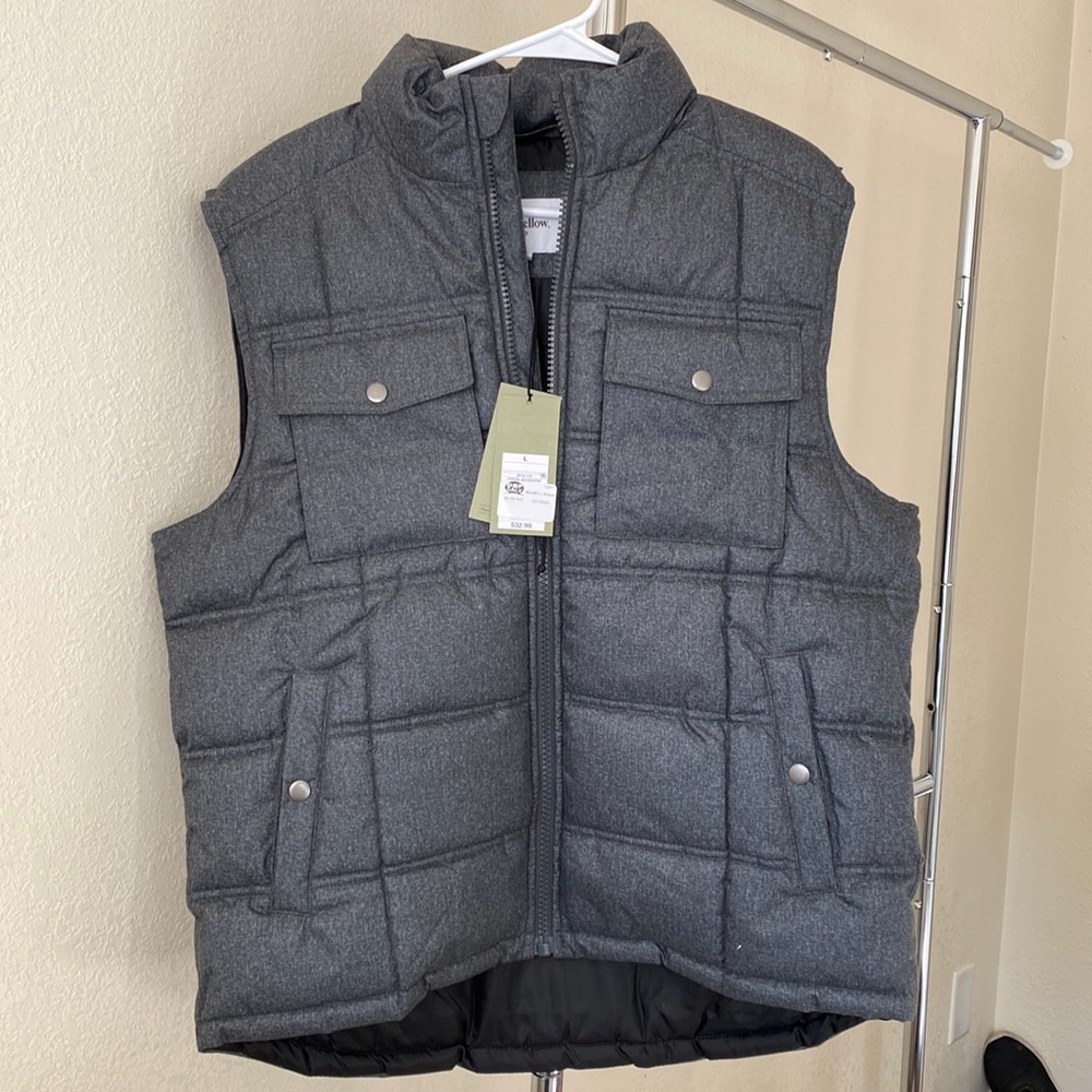Good fellow NWT puffer vest